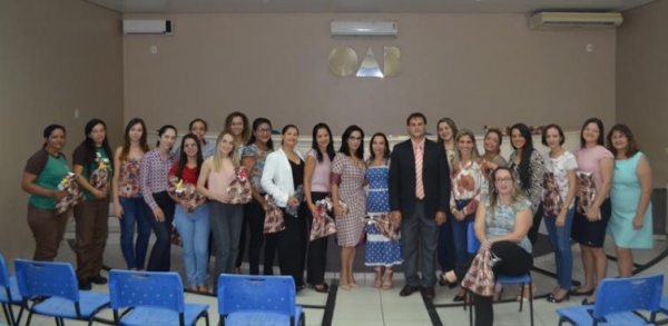 OAB DE ALVORADA DO OESTE PRESTA HOMENAGEM AS MULHERES PELO DIA INTERNACIONAL DA MULHER